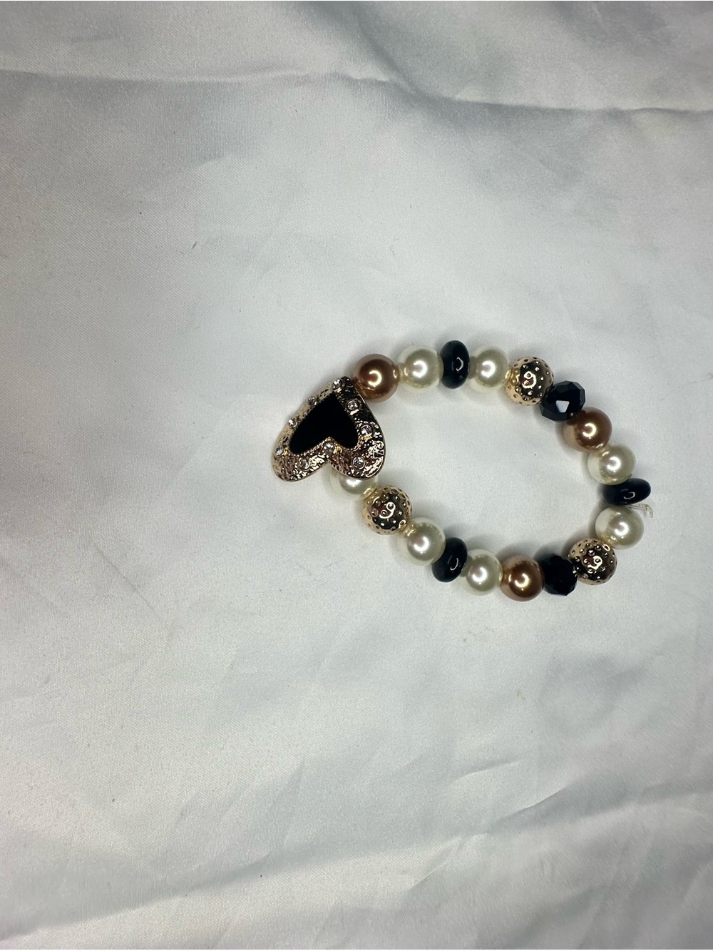Source Unknown Black, Gold and Pearl Heart Stretch Bracelet